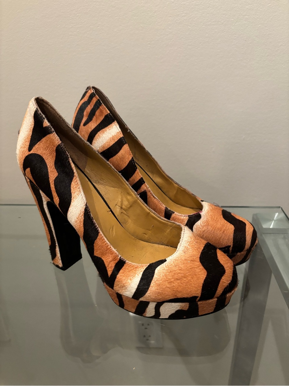 Nine West tiger strip heels 8 1/2